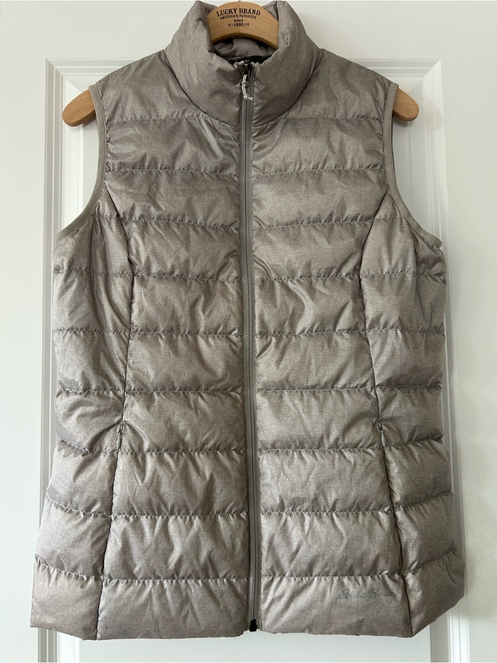 Eddie Bauer Silver EB650 Real Down Puffer Vest Sz M w MEASUREMENTS Zip Pockets